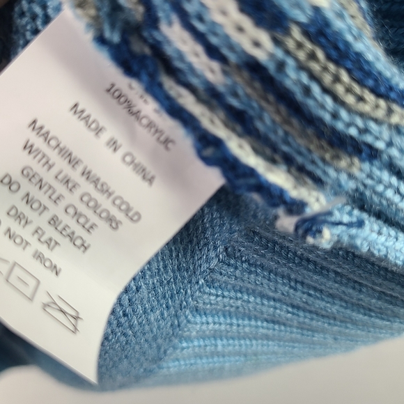 Canadian Tire ugly Christmas snowman sweater- One size new with tags - Picture 2 of 4